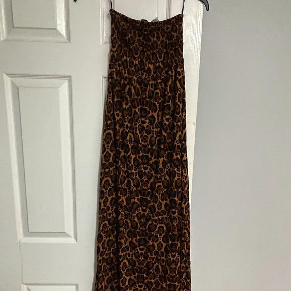 Long maxi leopard print dress. Strapless. Size 6 - Picture 1 of 2